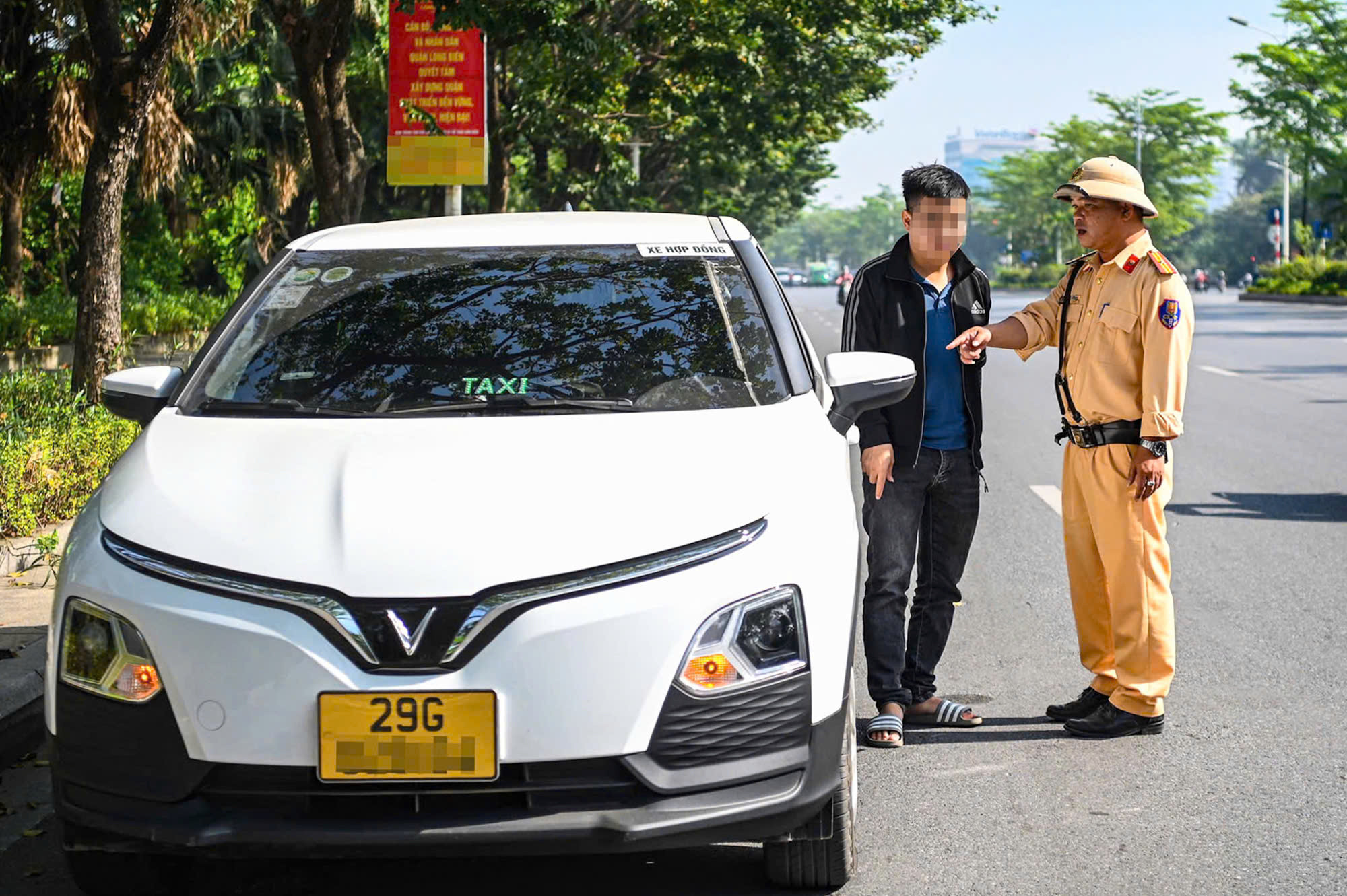 Tranh cãi quy định tài xế không được lái xe liên tục 4 giờ: Cục CSGT nói gì?