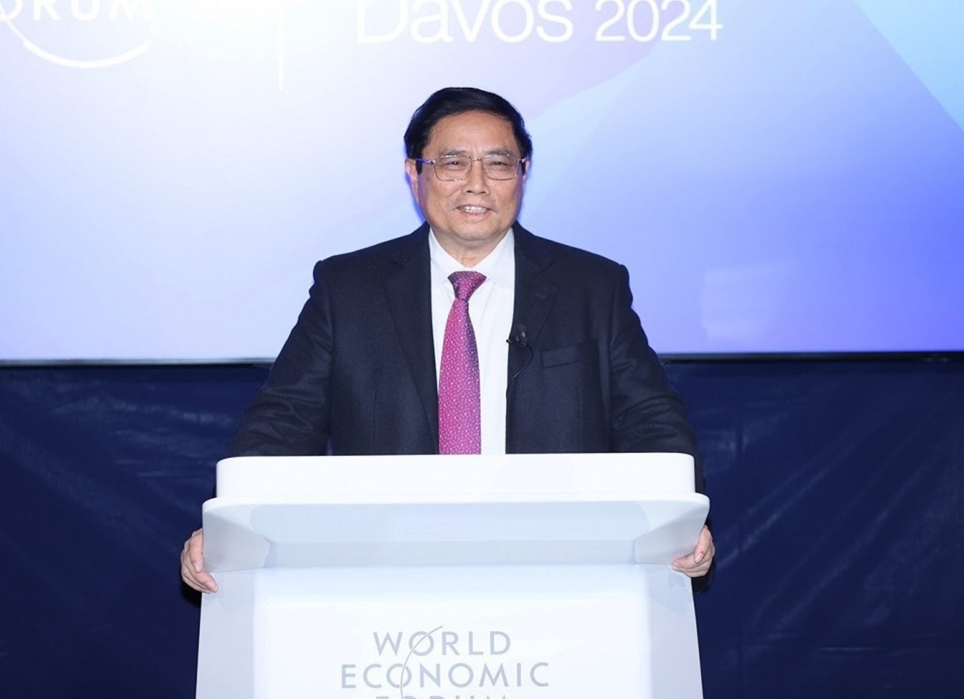 Thủ tướng sẽ thăm chính thức Ba Lan, Séc và tham dự Hội nghị WEF tại Thụy Sĩ