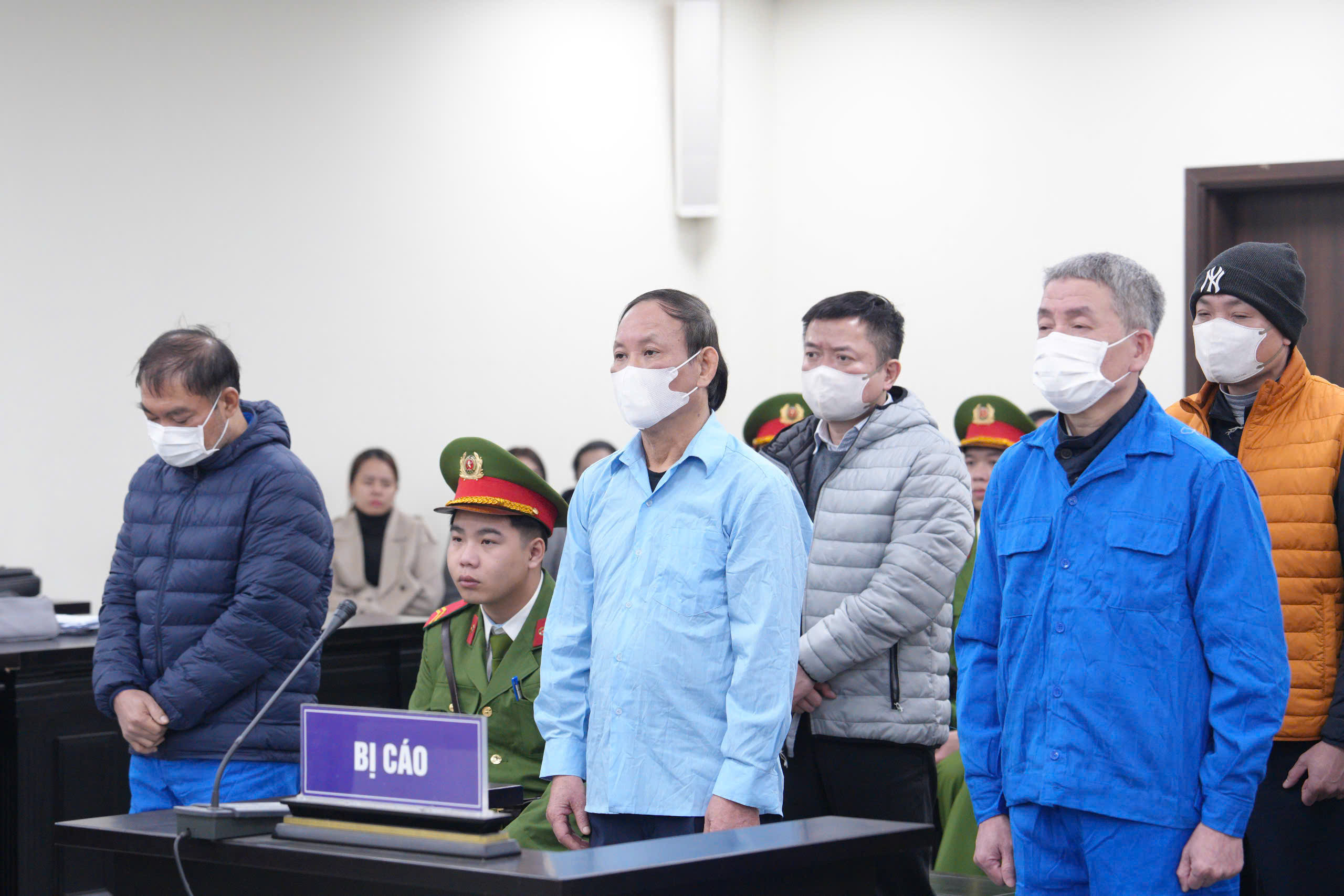 Cựu Chủ tịch NXB Giáo dục xin rút lời khai 'nhận tiền hối lộ biếu lãnh đạo'