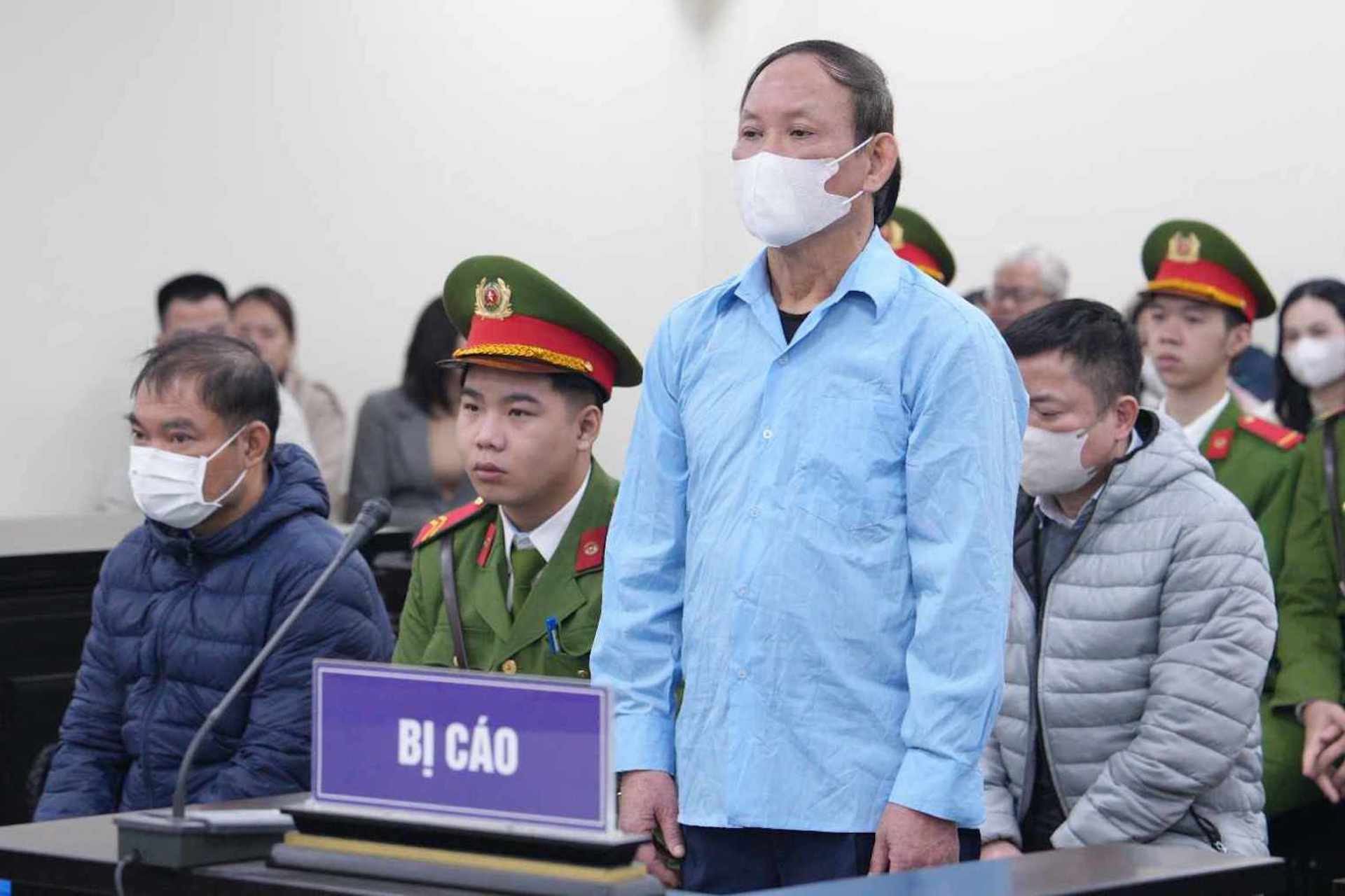 Cựu Chủ tịch NXB Giáo dục xin giảm nhẹ hình phạt cho cấp dưới