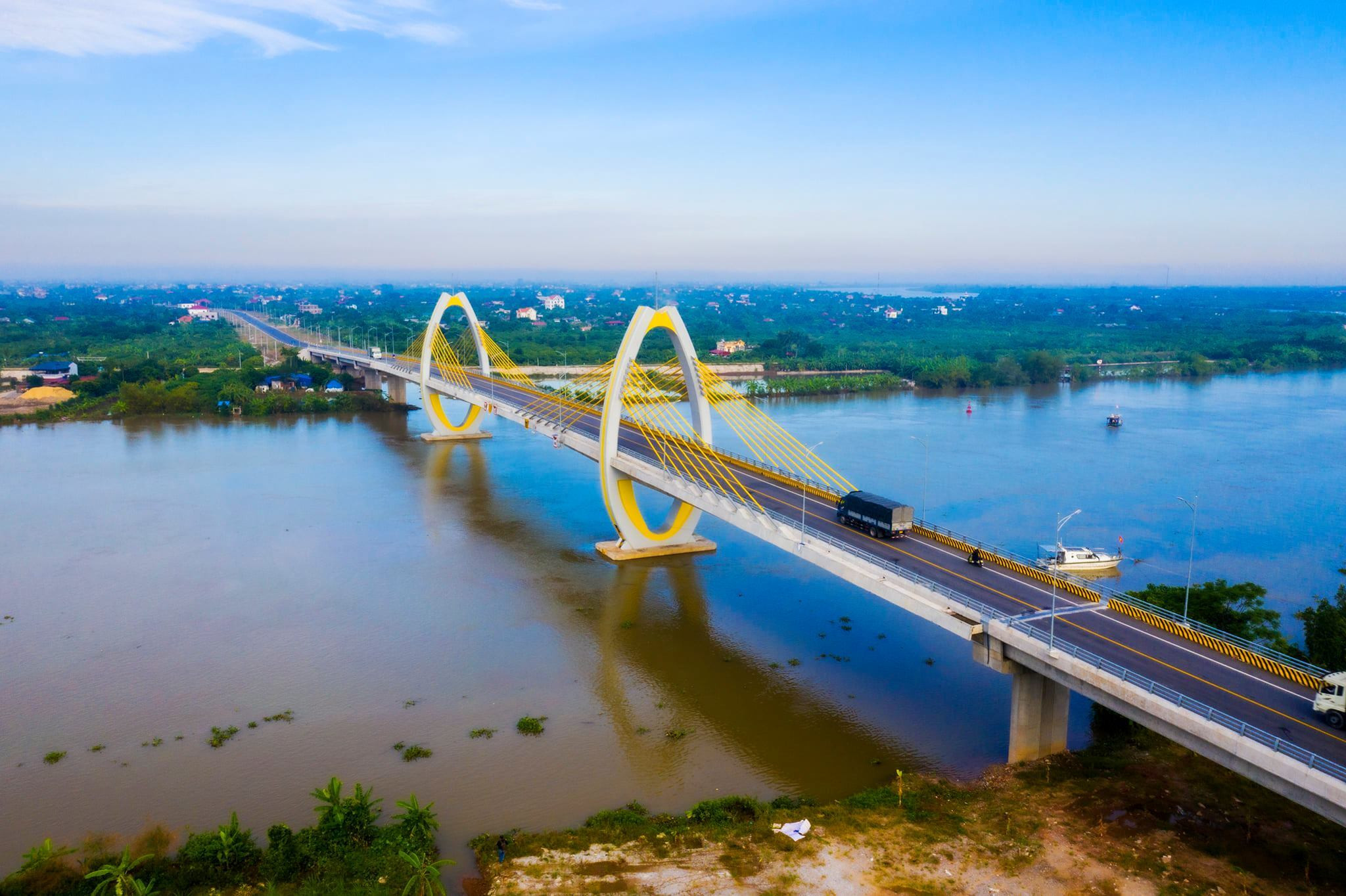 Hải Phòng – thành phố vươn lên từ những cây cầu