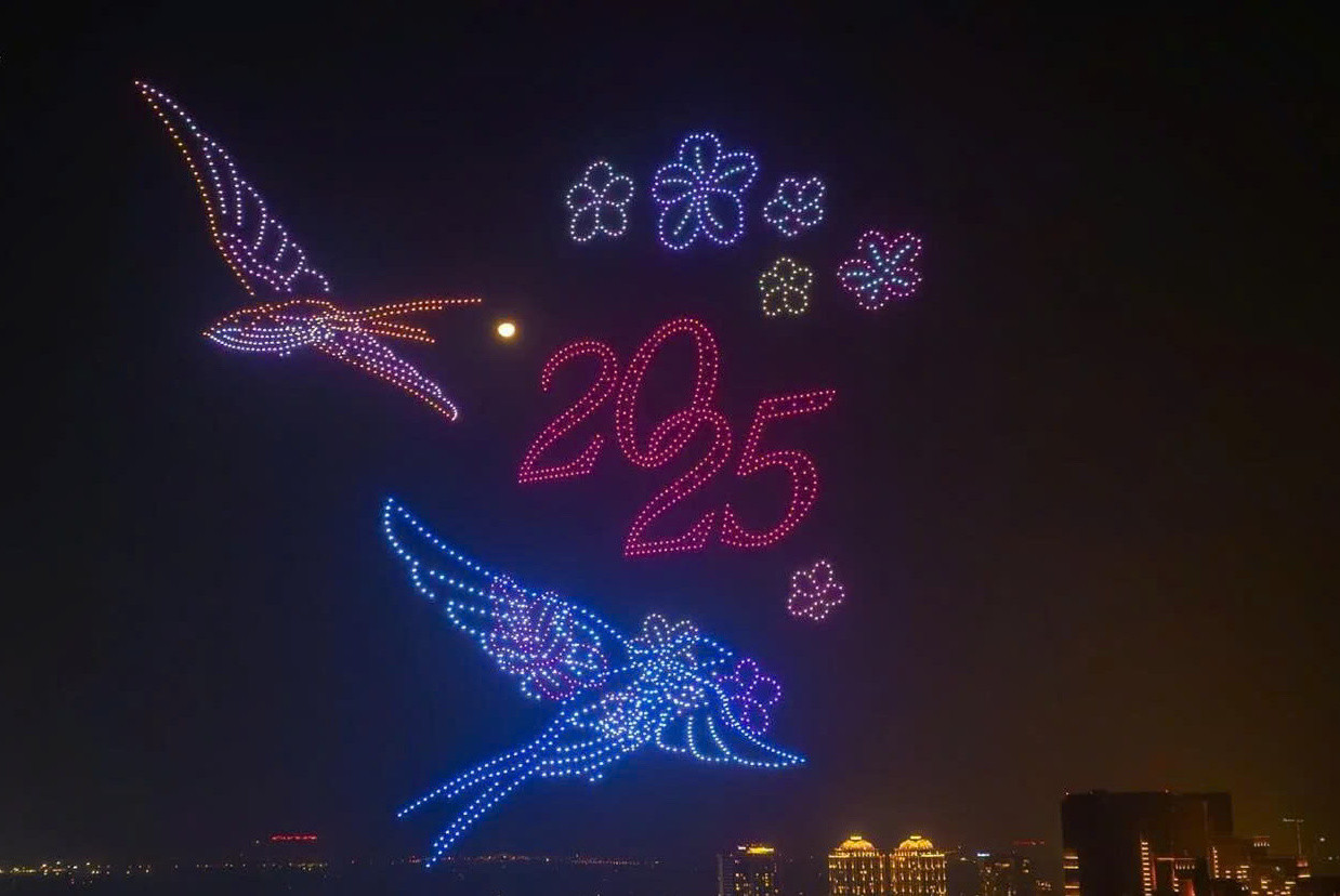 Hà Nội trình diễn drone hỏa thuật lớn nhất thế giới vào đêm giao thừa Ất Tỵ 2025