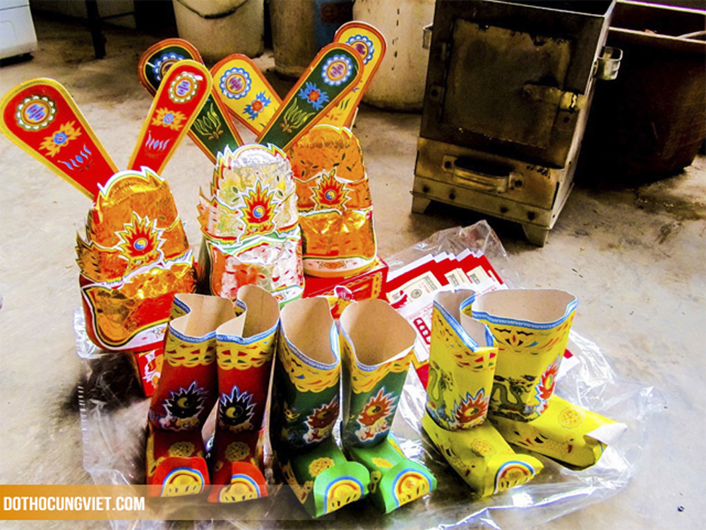 Vì sao trang phục Táo quân chỉ có áo, không có quần?