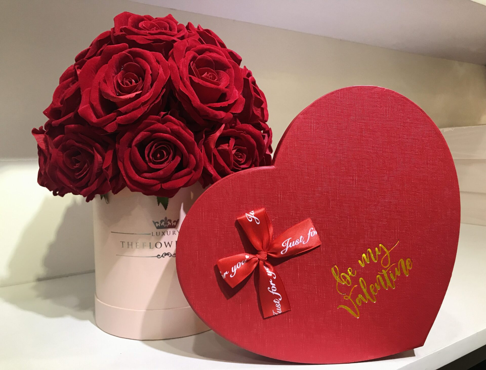 Valentine 14/2 nên tặng quà gì?