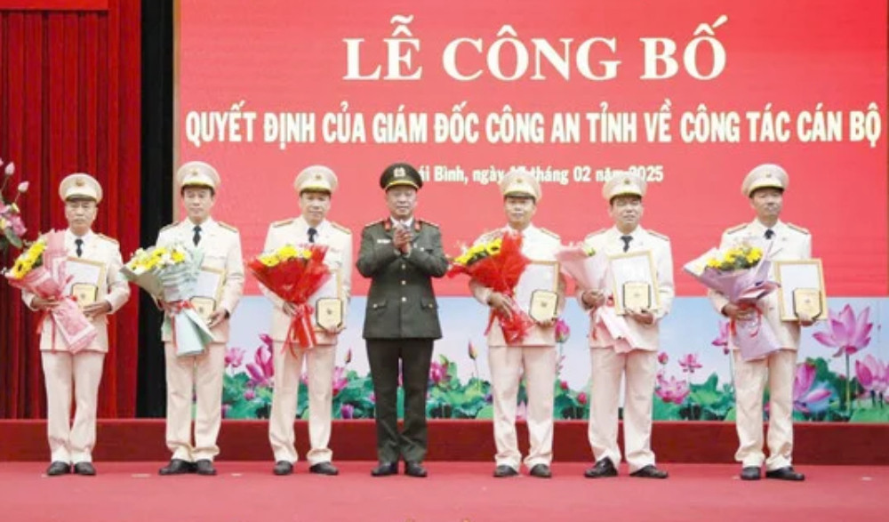 6 cán bộ cấp tá của Công an tỉnh Thái Bình xin nghỉ hưu sớm