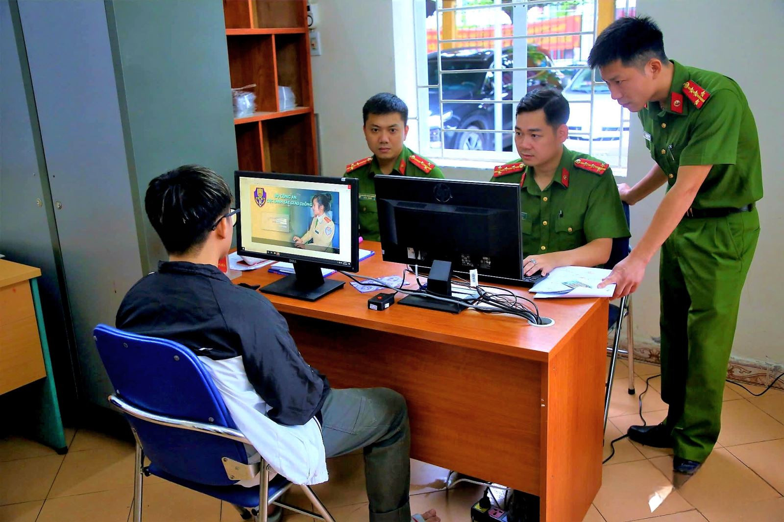 Cục CSGT nói về thời điểm bắt đầu nhận hồ sơ sát hạch, cấp đổi giấy phép lái xe