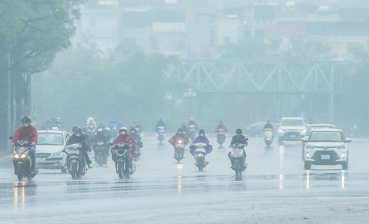 Miền Bắc mưa phùn nồm ẩm và dự báo thời tiết 10 ngày tới