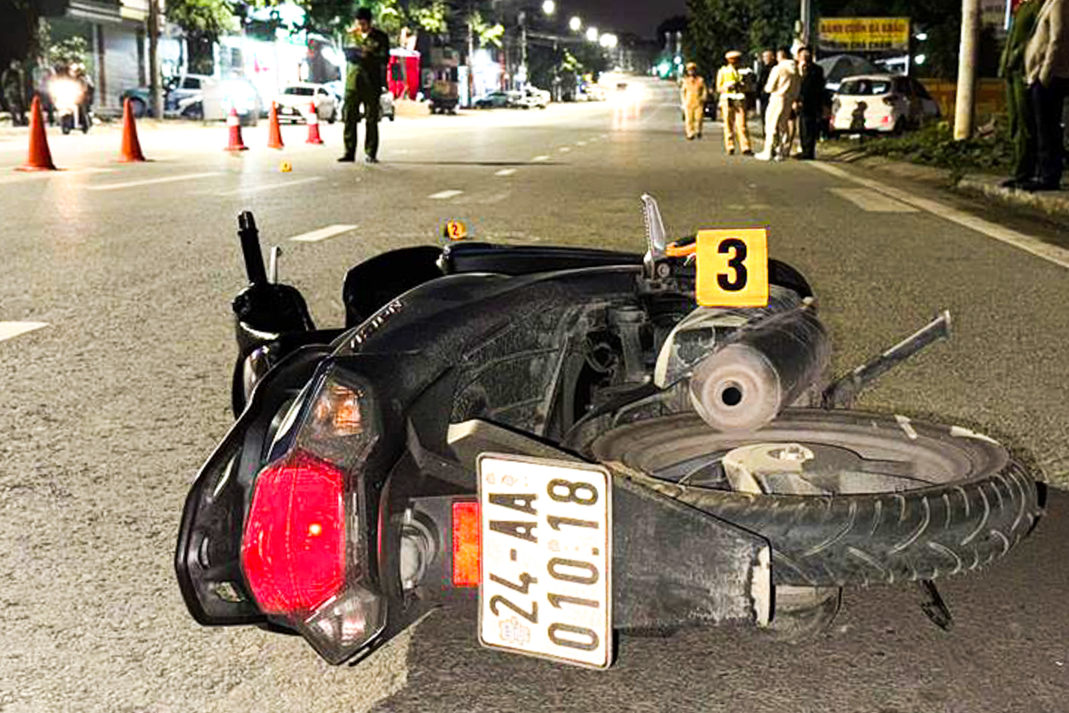 Xác minh người giao xe cho tài xế 17 tuổi tông CSGT trọng thương 