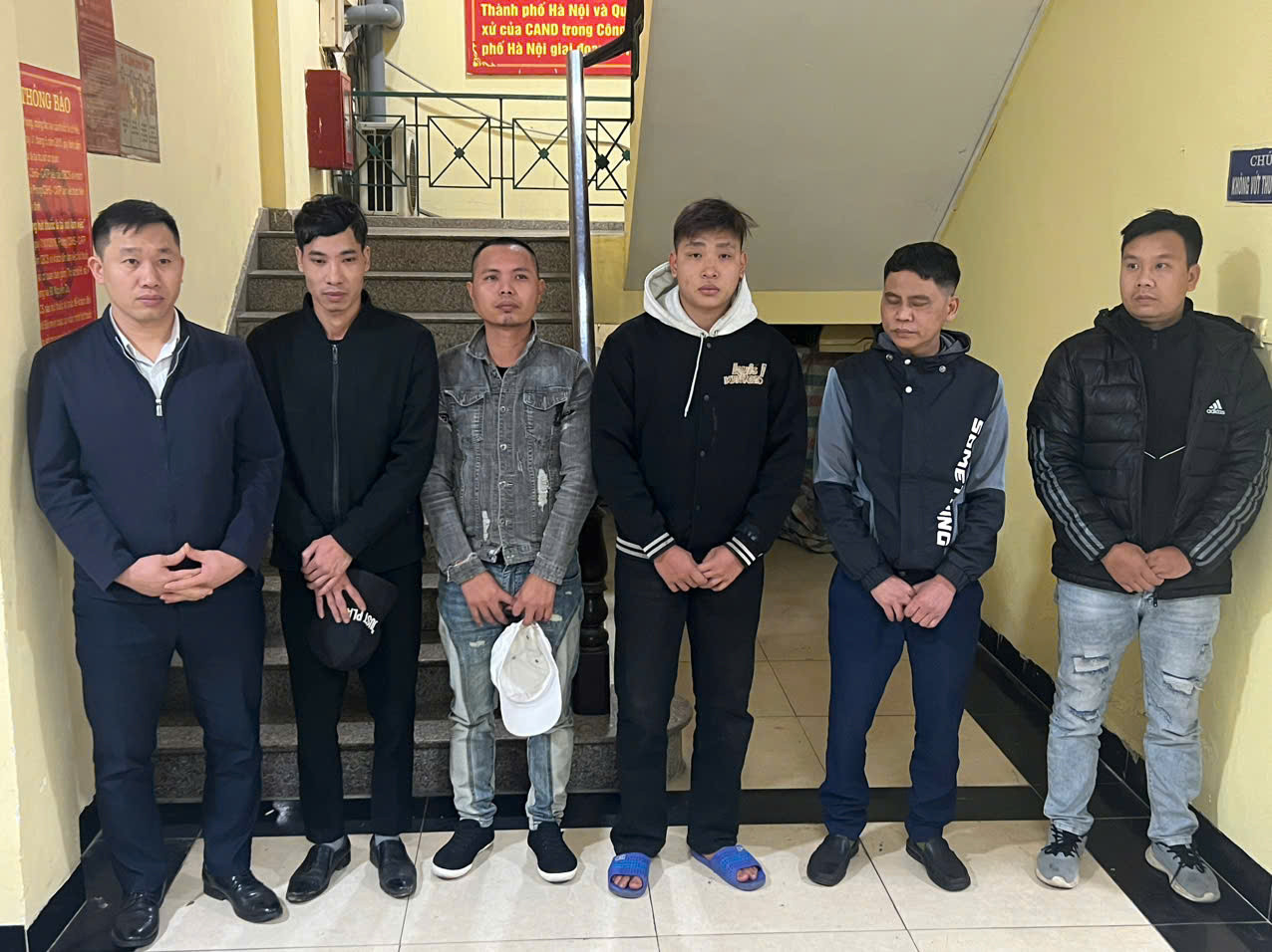 Bố chi 200 triệu thuê côn đồ tạt axit, đánh gãy chân người tình của con trai 