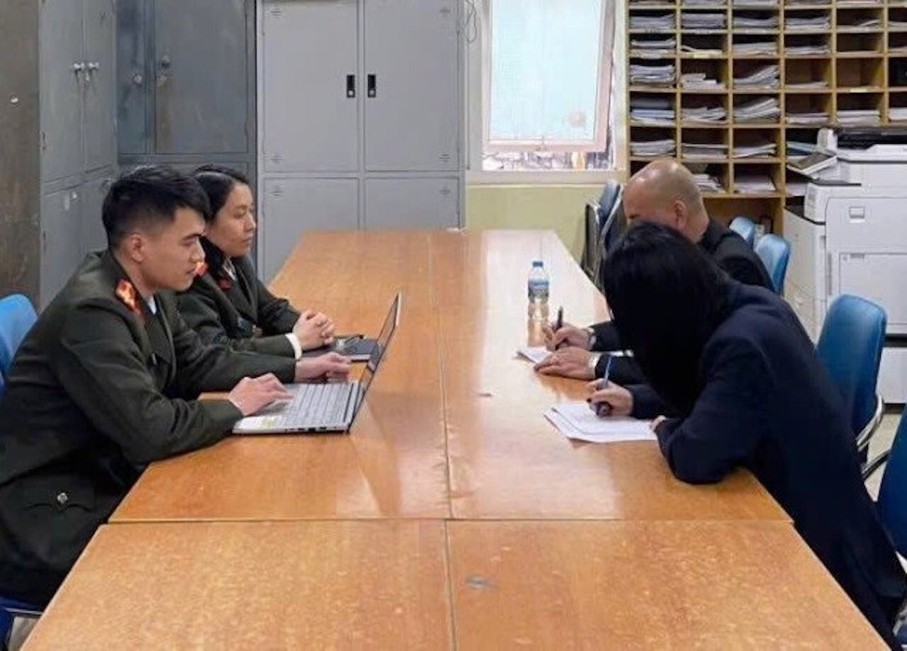 Xử phạt chủ tài khoản Facebook 'Phú Lê' đăng tải clip đánh bạc