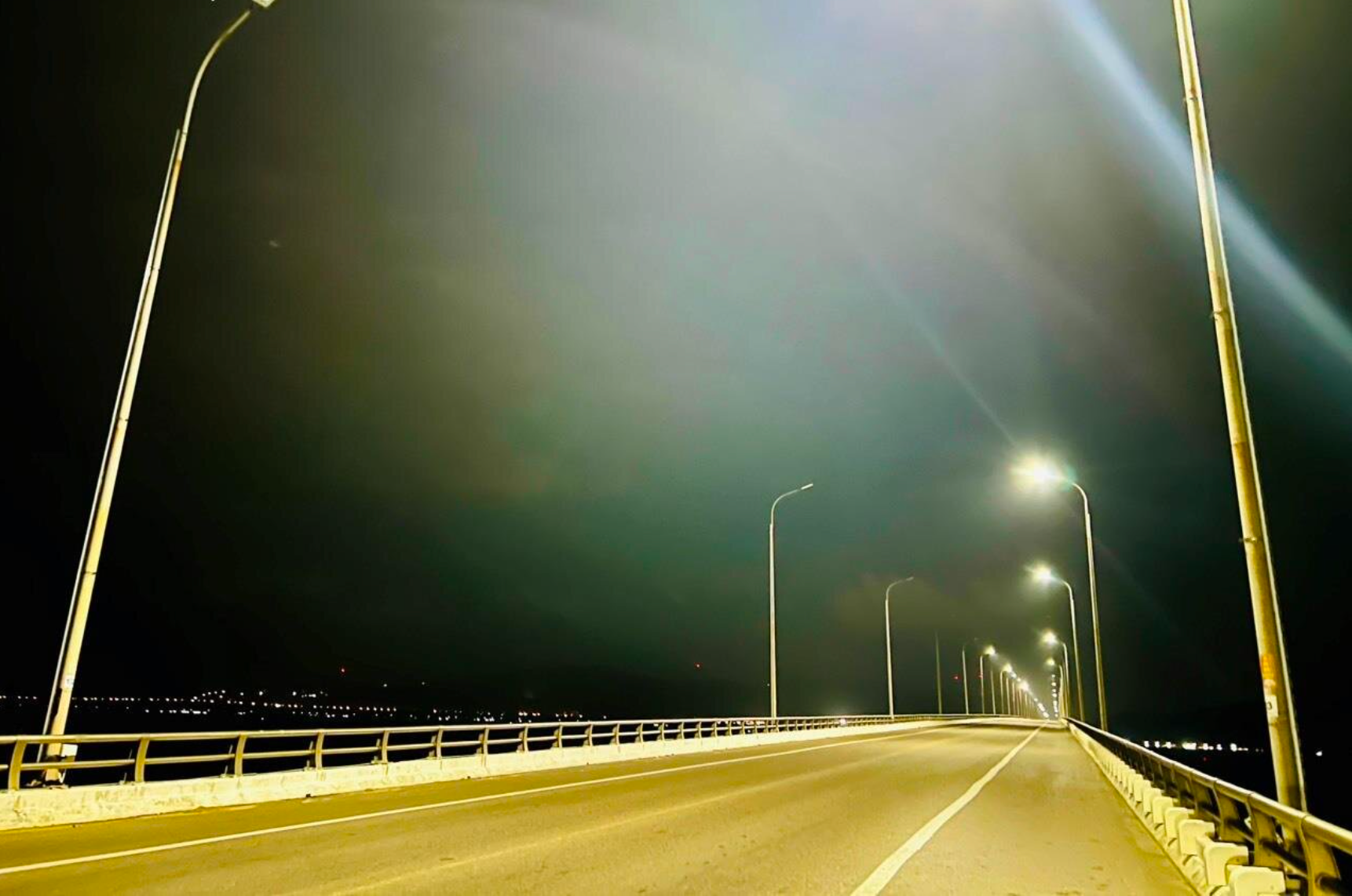 Cứu người gặp nạn trên đường, bị xe máy tông tử vong