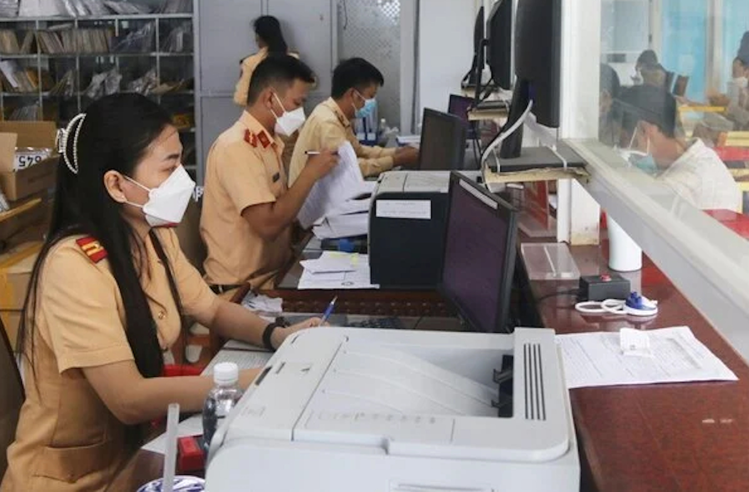 Sang tên xe máy không cần chủ cũ làm thế nào? 