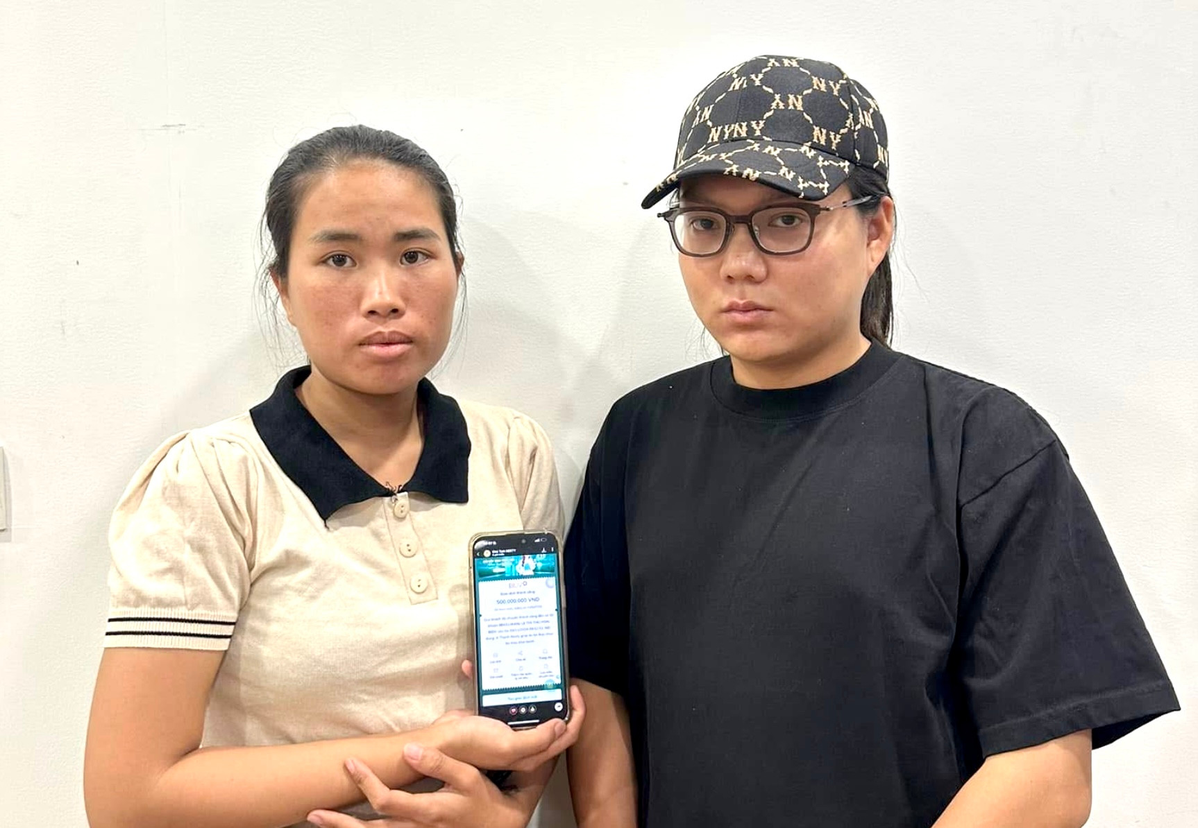 Phạm Thoại hủy mega livestream sau ồn ào từ thiện