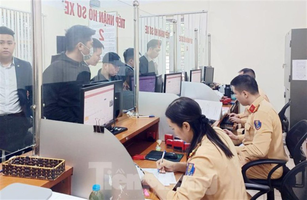 Hai cách đổi, cấp giấy phép lái xe từ 1/3