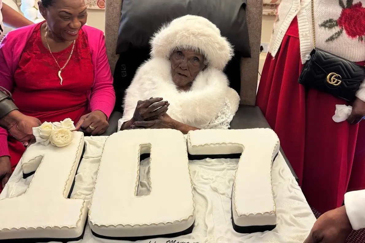 Cụ bà 107 tuổi đón sinh nhật bên 6 thế hệ của gia đình