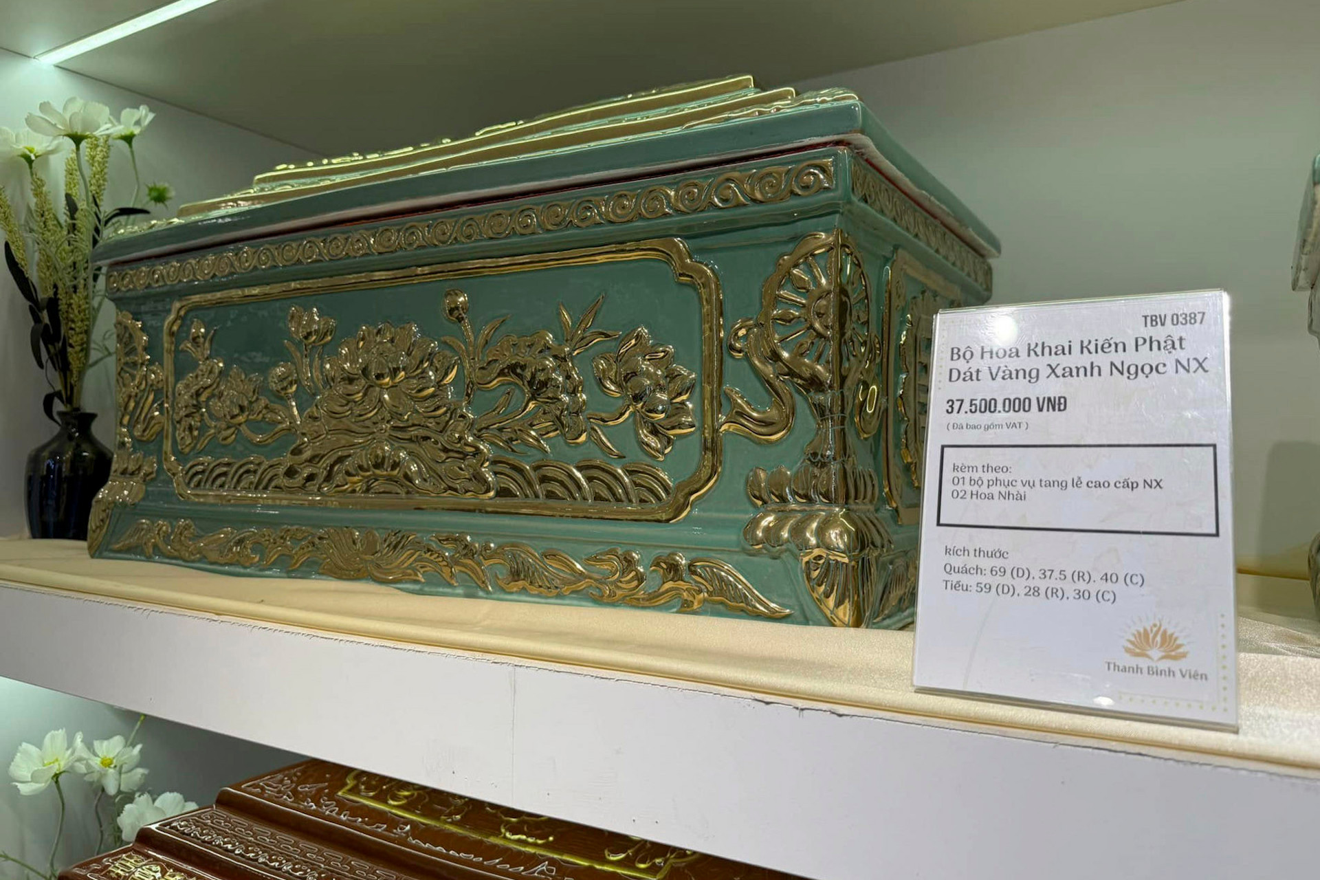 Nam Định yêu cầu làm rõ vụ người dân tố bị ép phải mua hũ tro cốt với giá cao