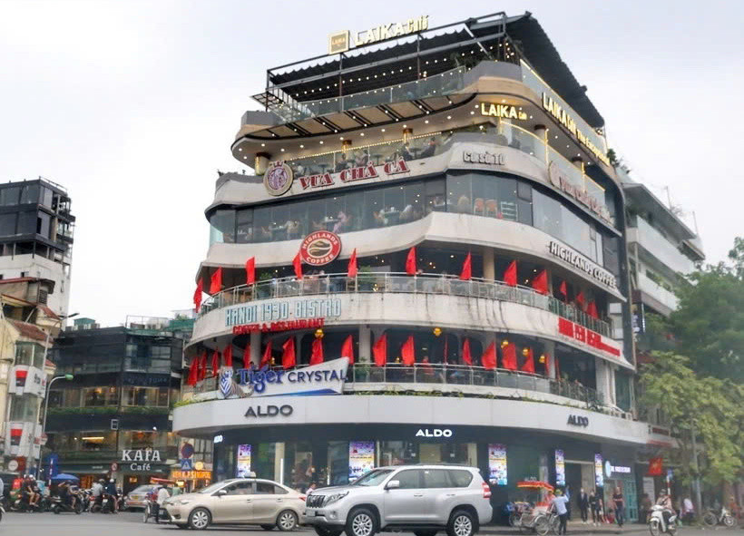 Hà Nội muốn phá bỏ tòa nhà 'Hàm cá mập' cạnh hồ Hoàn Kiếm