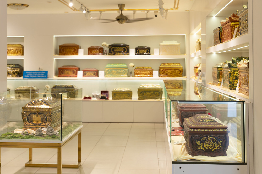 Thêm người tố công ty hỏa táng ép ‘thiêu xương đẹp phải mua quách hơn 20 triệu’