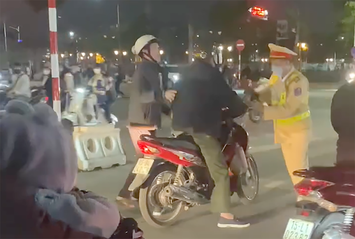 Khởi tố vụ ‘trốn đo nồng độ cồn, đấm vào mặt CSGT’ ở Hải Phòng