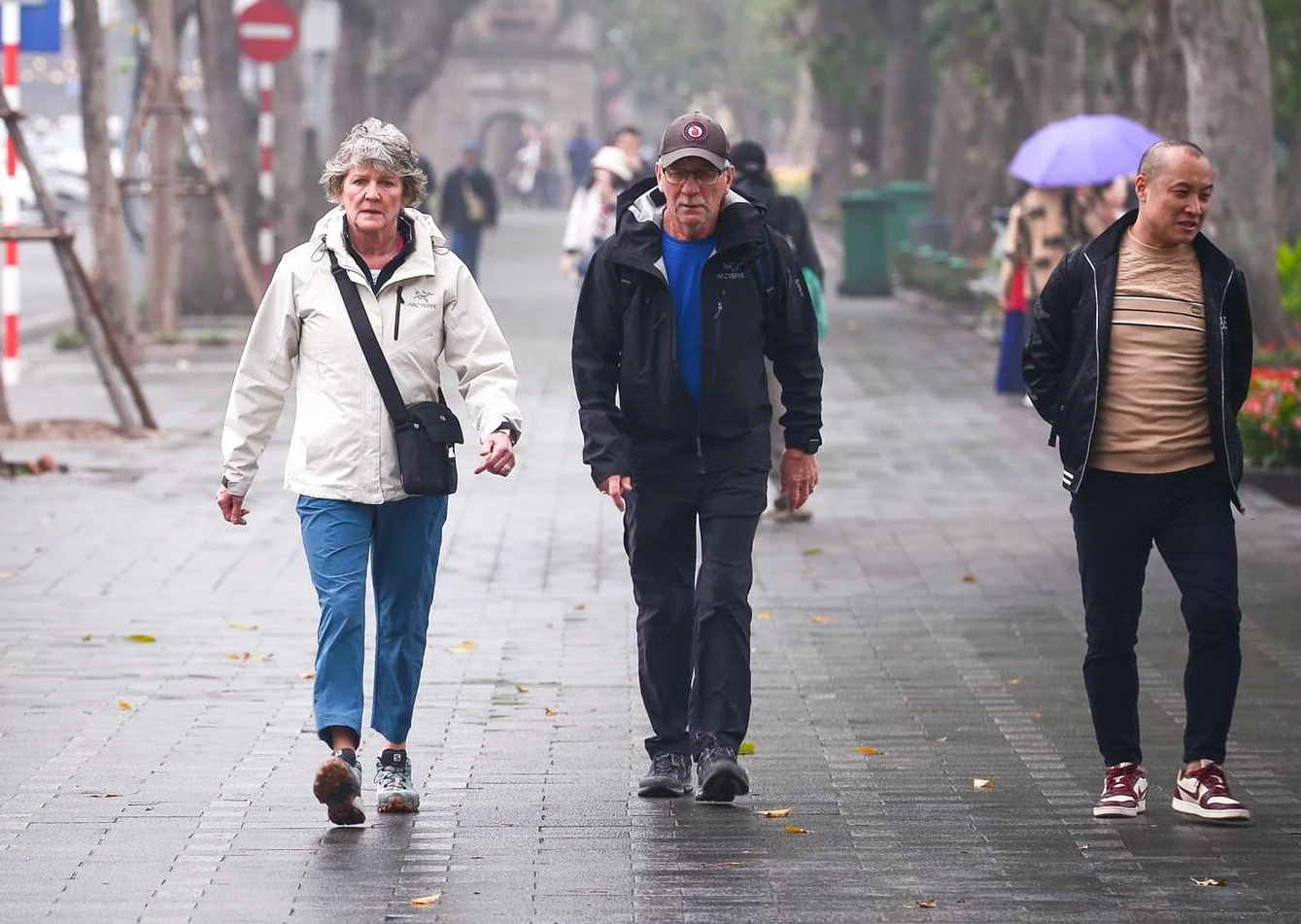 Dự báo thời tiết 10 ngày: Hà Nội tăng nhiệt đến 28°C trước khi đón đợt rét mới