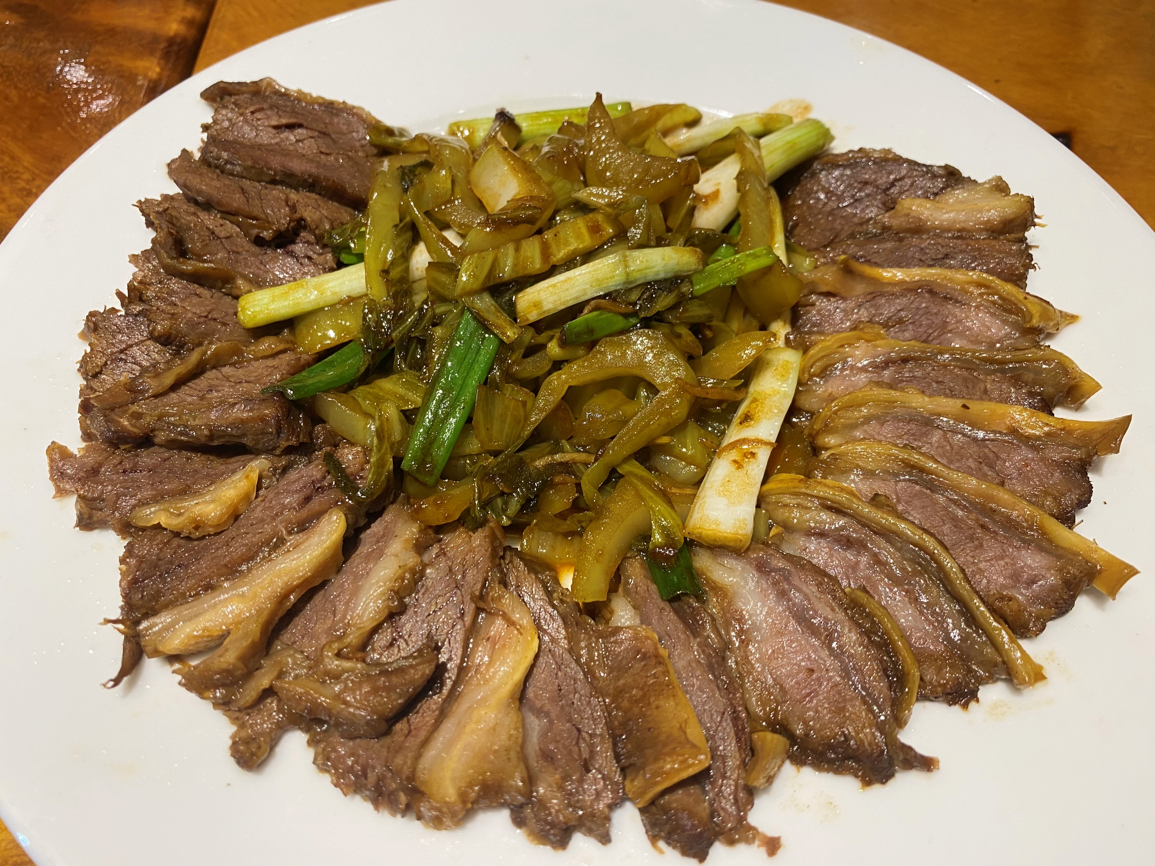 Độc đáo thịt lừa giá vài triệu đồng/kg hút khách ở TP.HCM