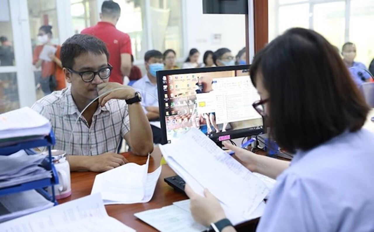 Hà Nội quy định trường hợp cán bộ nghỉ hưu trước tuổi không được hưởng chế độ