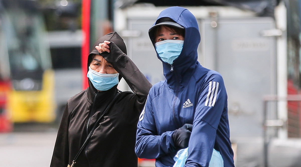 Dự báo thời tiết 10 ngày tới: Hà Nội nắng 33°C trước khi rét trở lại