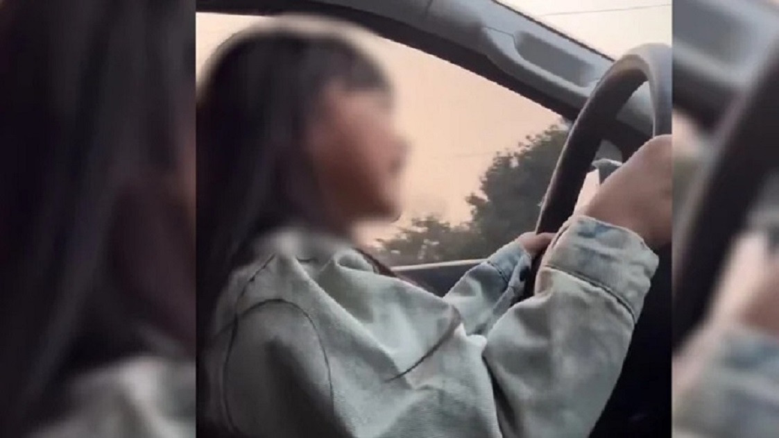 Để trẻ nhỏ lái ô tô bị phạt bao nhiêu tiền?