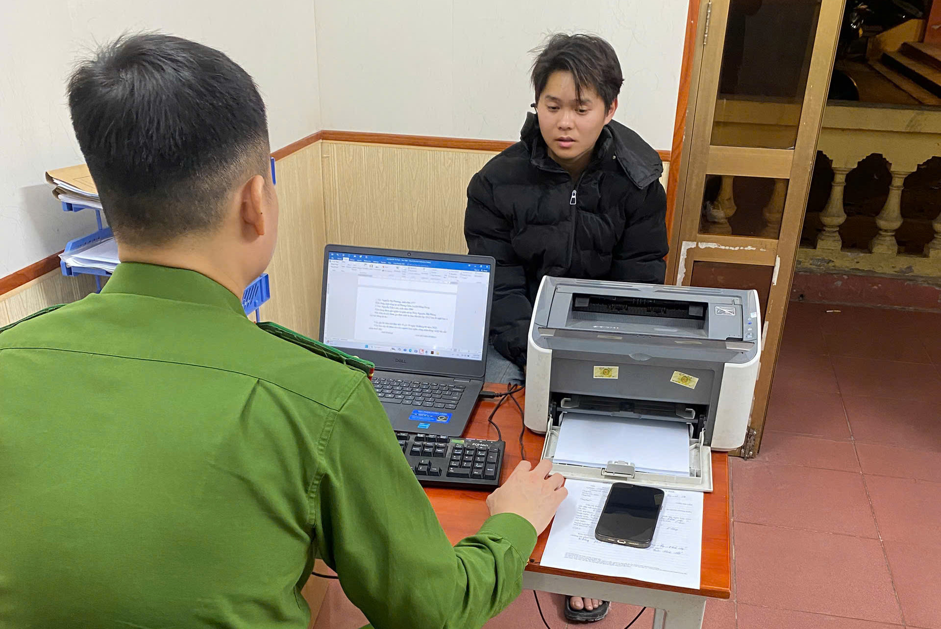 Bắt thanh niên tông xe máy gãy 2 xương sườn Đại úy CSGT ở Thái Bình