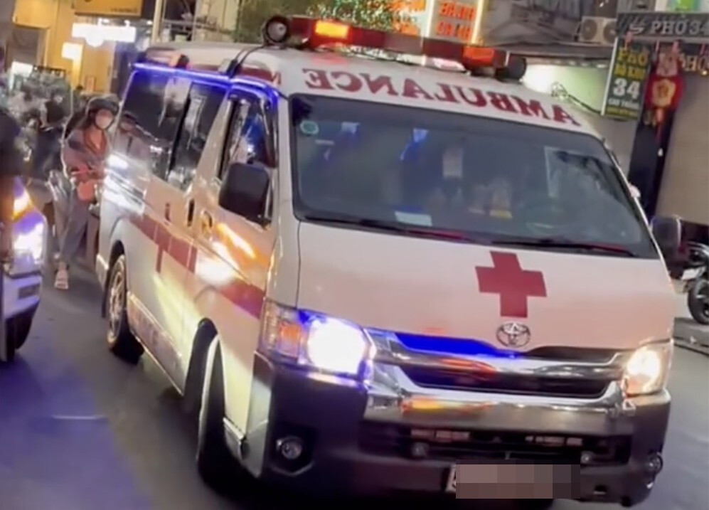 Tài xế xe cứu thương vi phạm giao thông có bị trừ điểm giấy phép lái xe không?