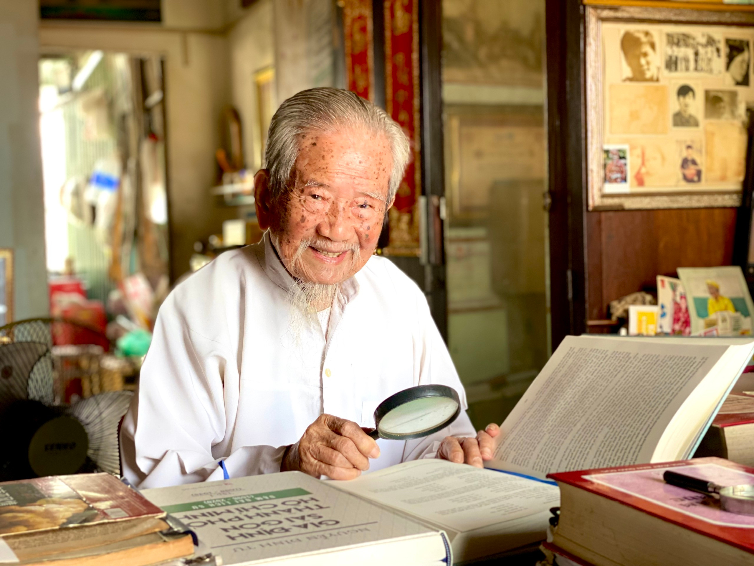 Gặp nhà nghiên cứu 105 tuổi - 'cha đẻ' tên đường Hoàng Sa, Trường Sa ở TP.HCM