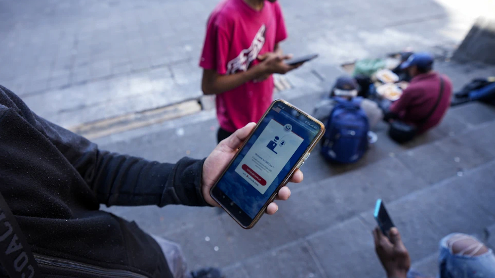 Mỹ dự kiến mở rộng thu thập dữ liệu mạng xã hội người nhập cư