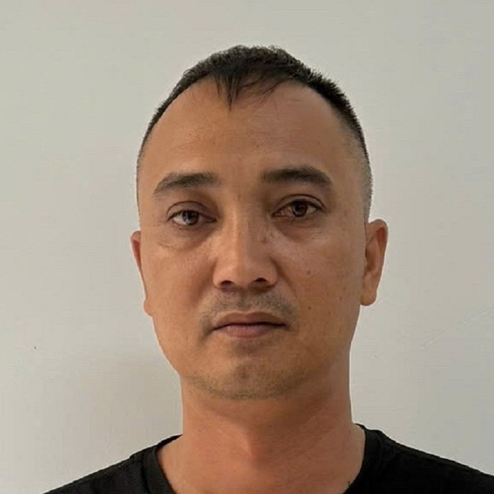 Lời khai của tài xế ô tô dùng gậy bóng chày đánh người đi xe máy chở con nhỏ