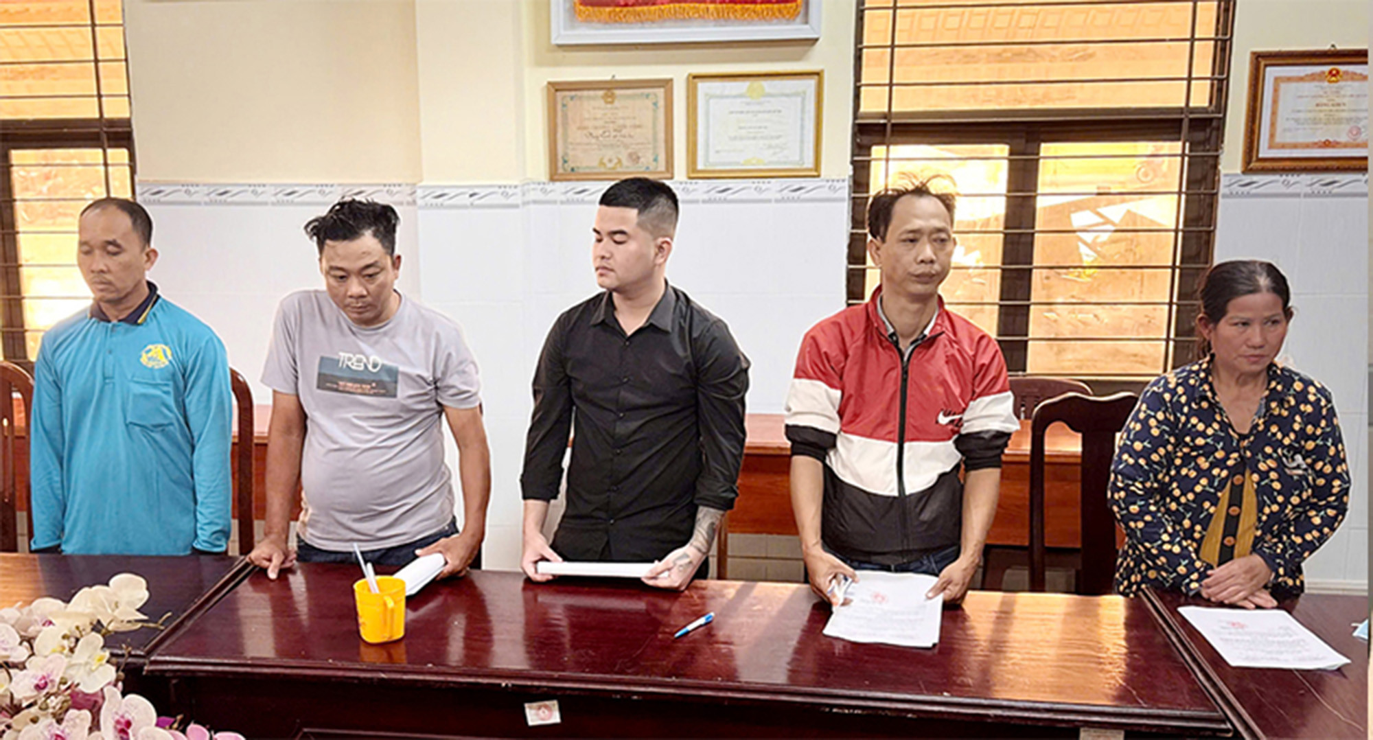 Đường dây gái mại dâm dưới 18 tuổi ở An Giang: Bắt giam thêm 8 bị can