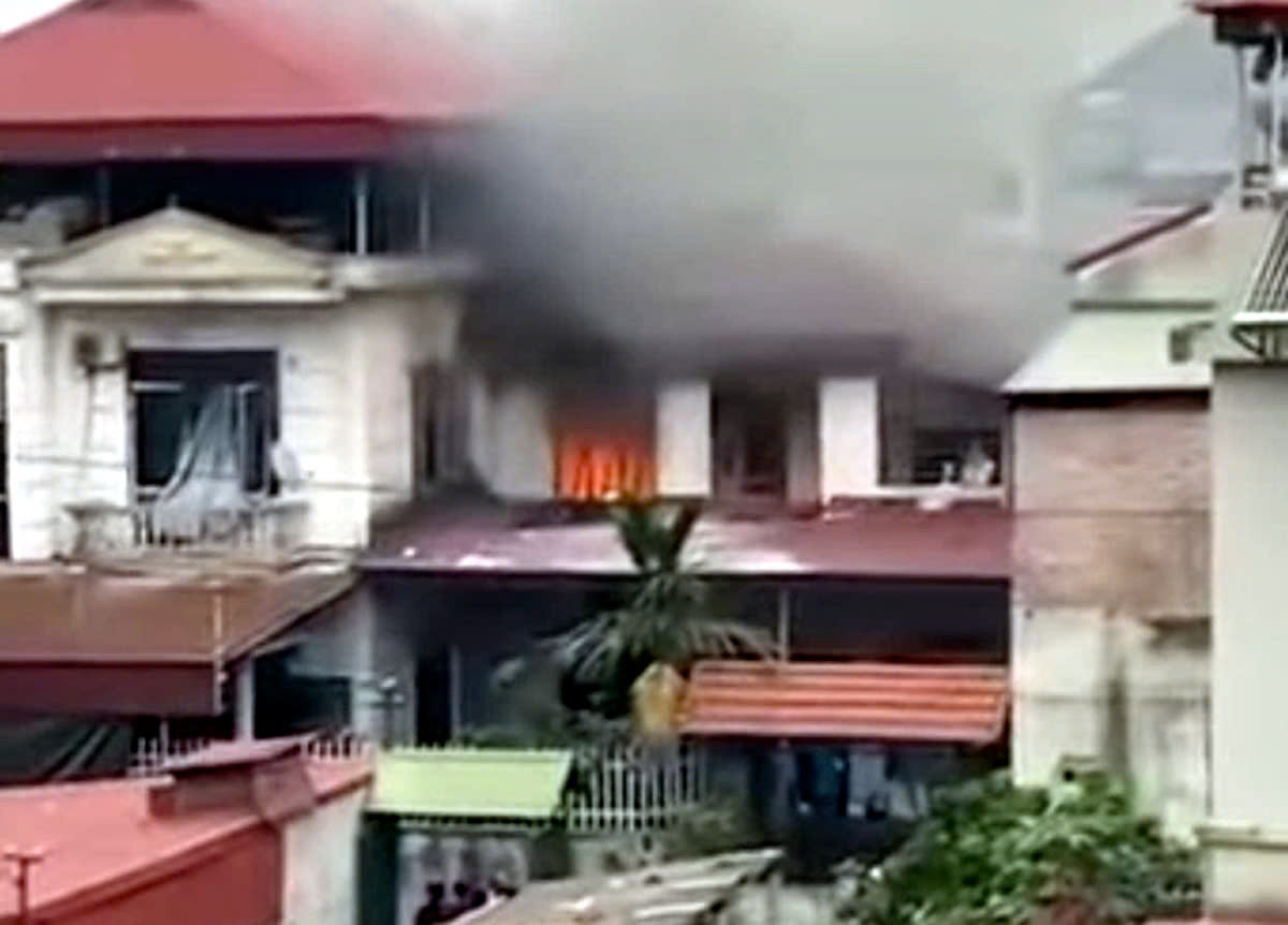 Nam thanh niên 19 tuổi tử vong sau tiếng nổ lớn ở Hà Nội