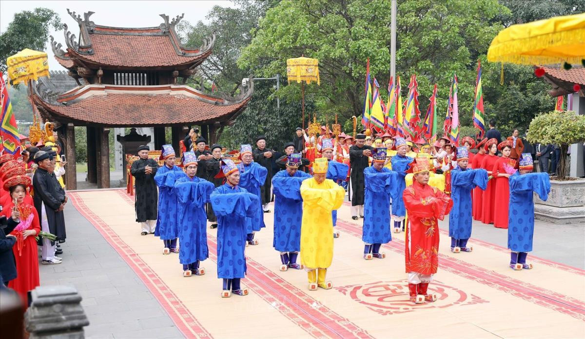 Việt Nam tổ chức giỗ Tổ Hùng Vương từ bao giờ?