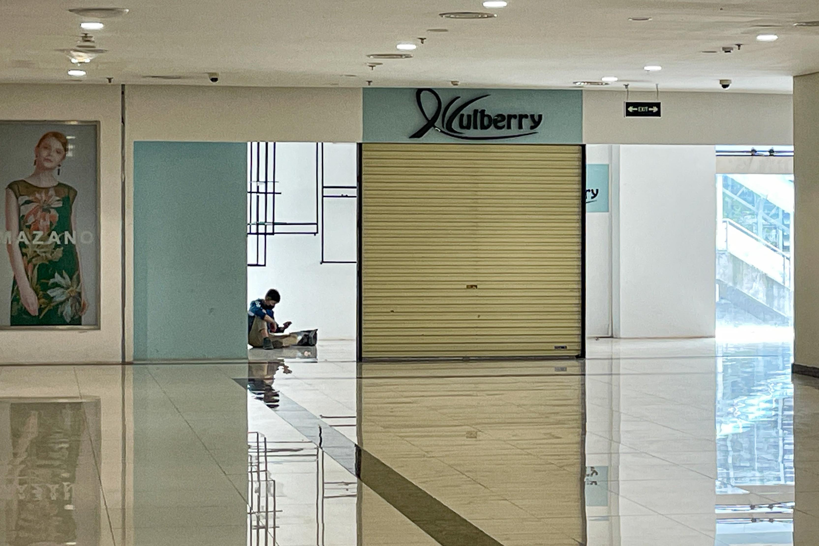 Khách đua nhau trả mặt bằng, trung tâm thương mại Discovery,  Atermis trống toác