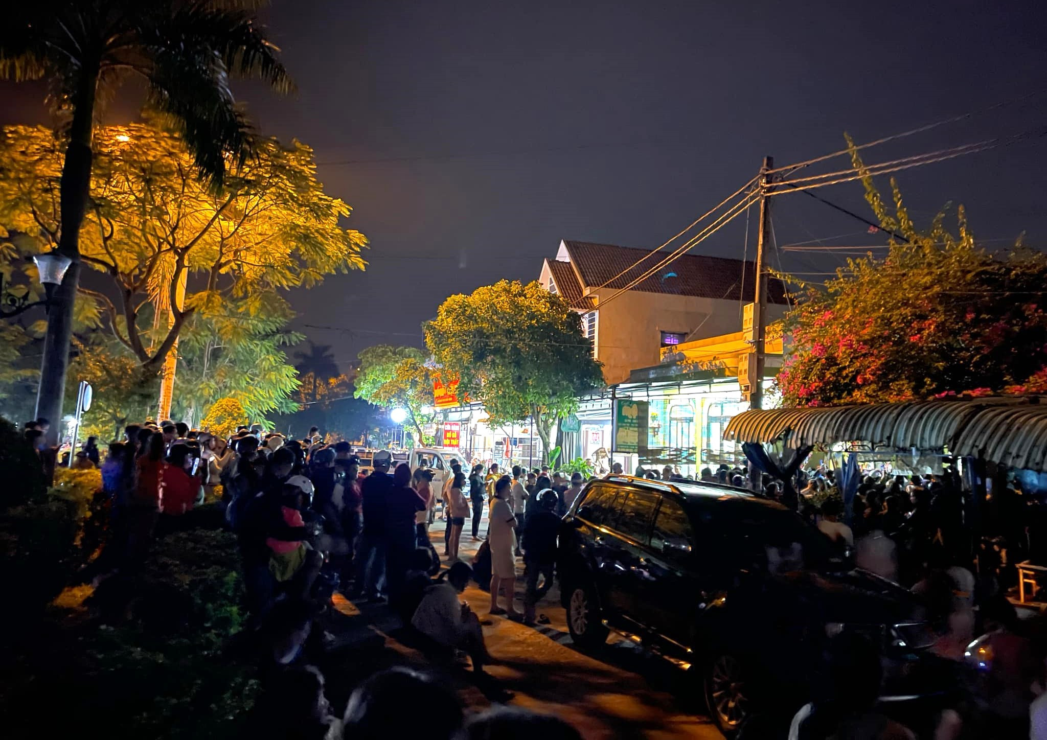 Công an đang dựng lại hiện trường vụ mẹ gây án với con ruột để lấy tiền bảo hiểm