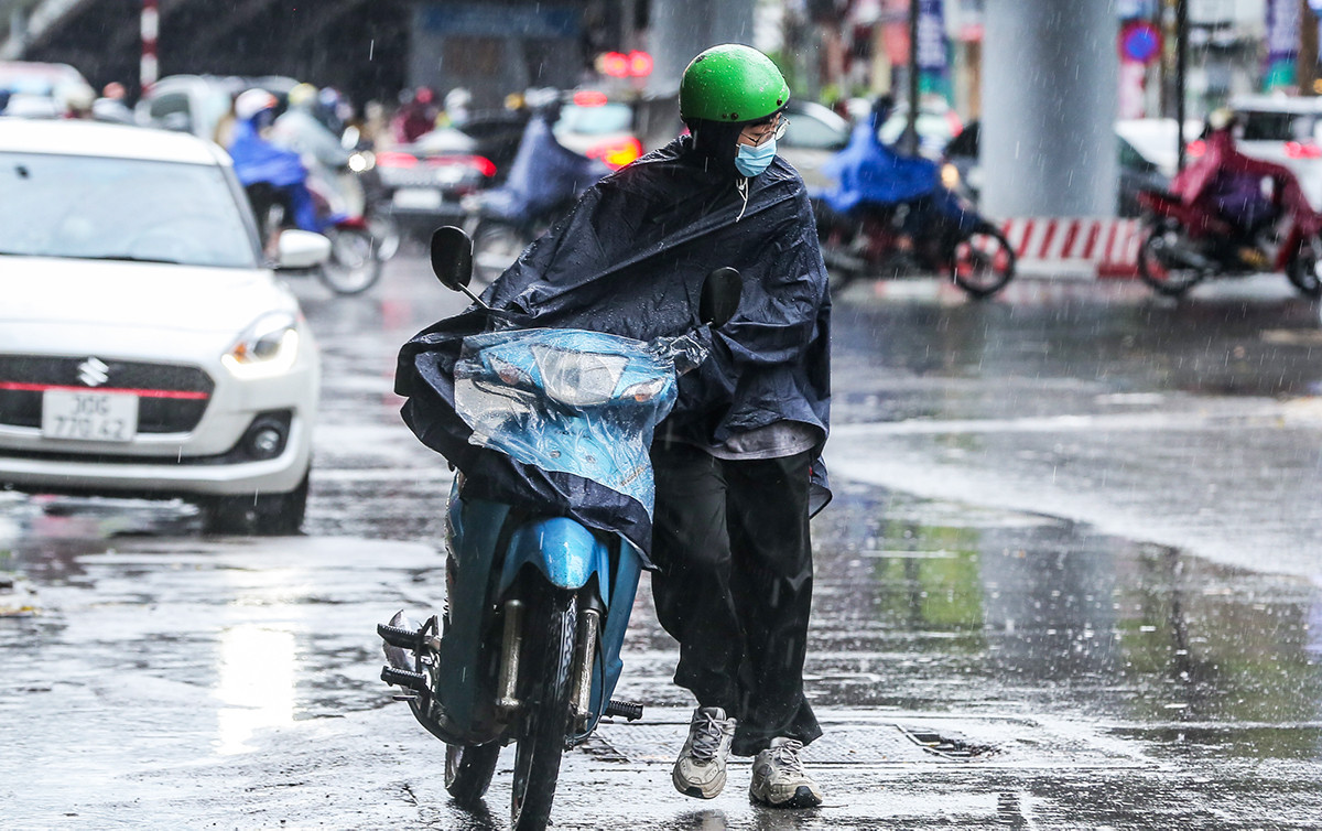 Cuối tuần, miền Bắc đón không khí lạnh, trời chuyển mưa dông