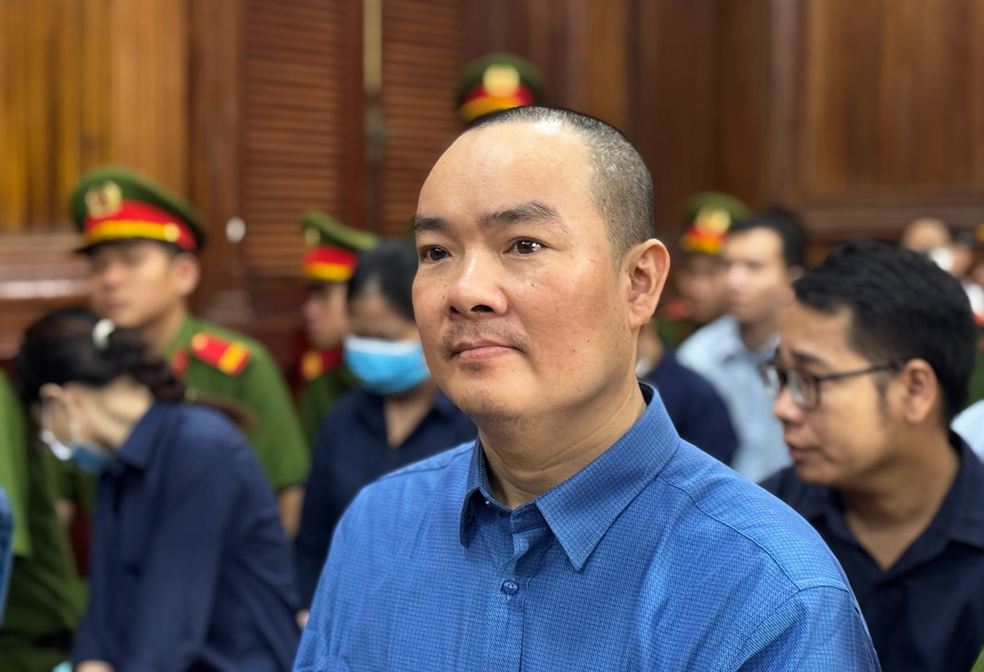 Đề nghị tuyên Giám đốc Trung tâm dạy nghề lái xe Sài Gòn từ 11 - 12 năm tù