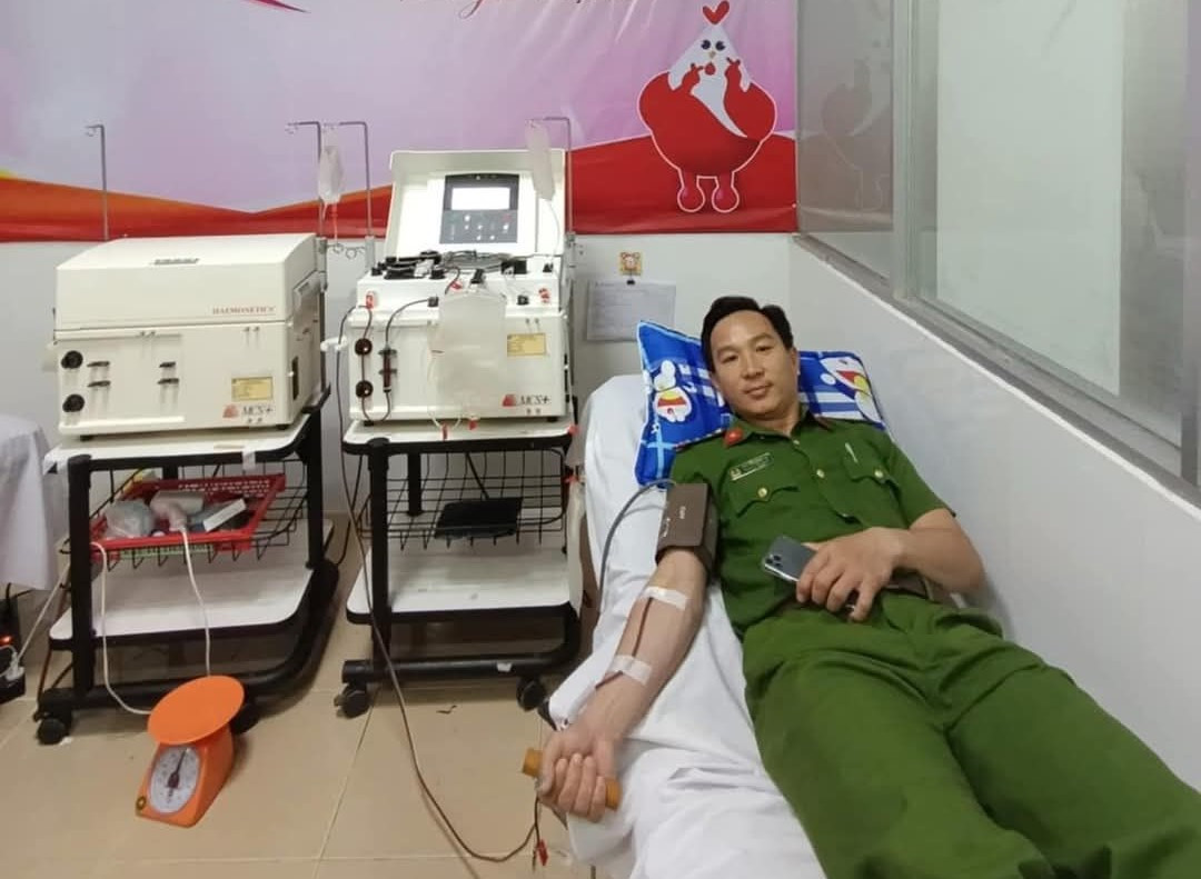 Trưởng công an xã vượt gần 30km hiến máu cứu nữ bệnh nhân qua cơn nguy kịch