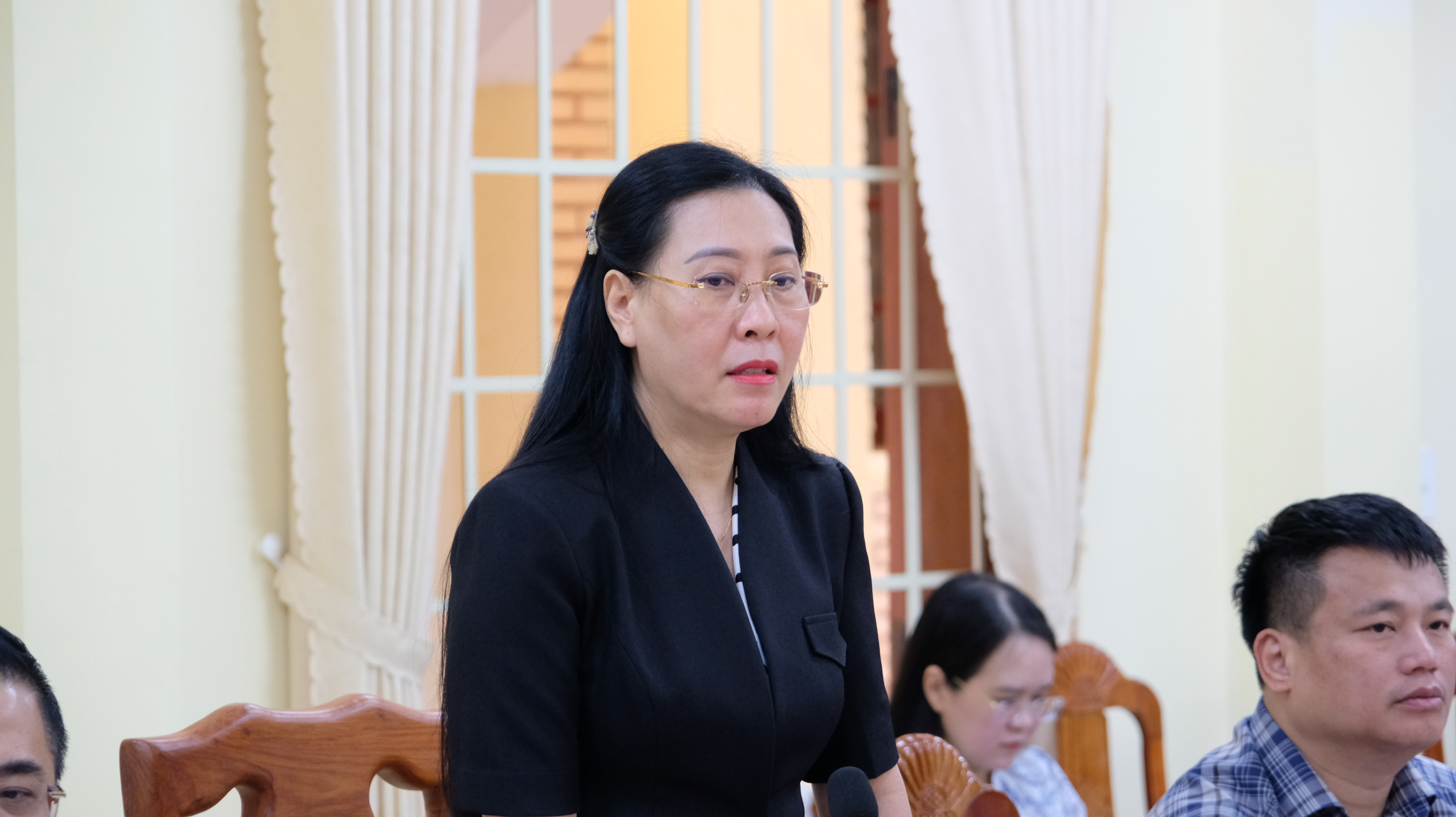 Quảng Ngãi chuẩn bị chỗ ăn nghỉ, xe đưa đón cán bộ từ Kon Tum xuống làm việc