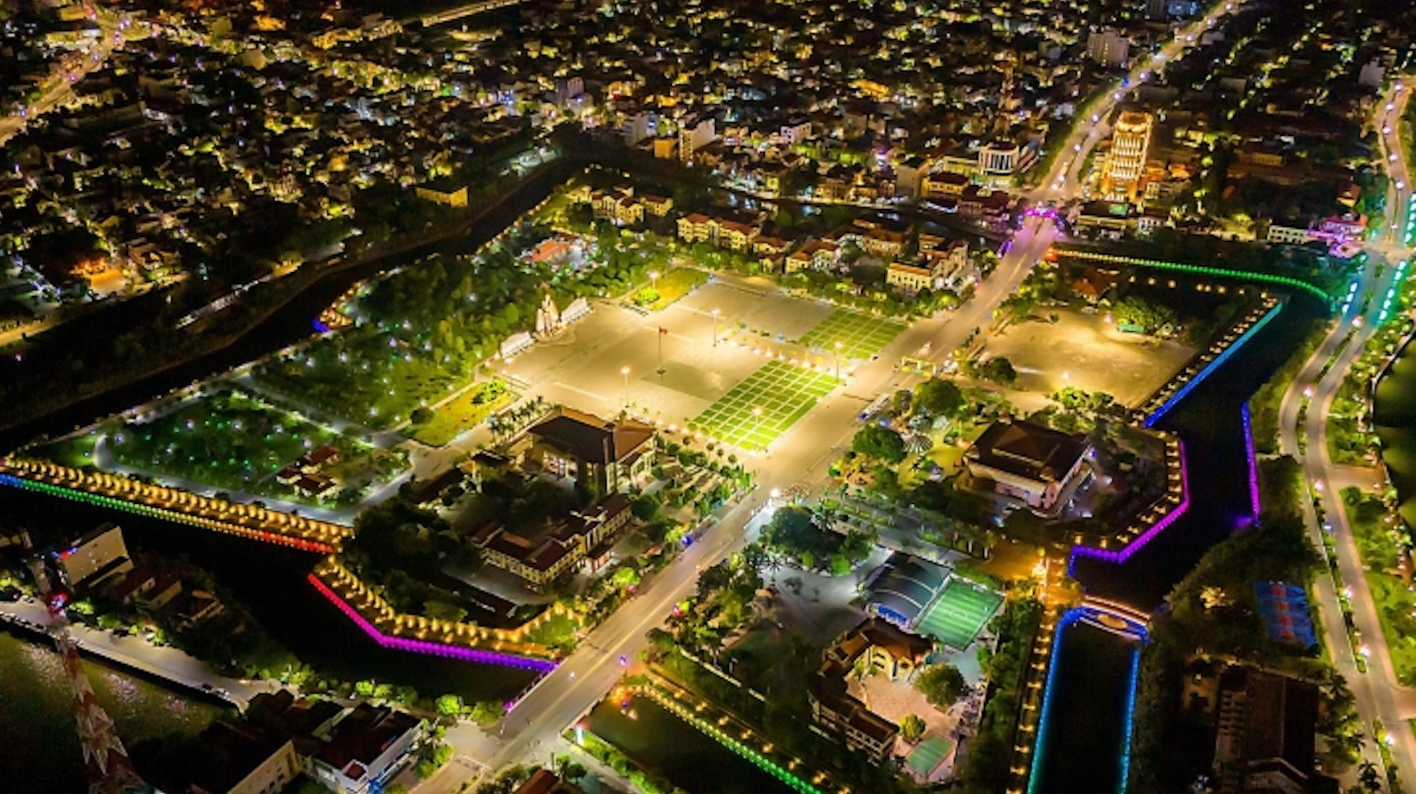 Lấy ý kiến cử tri về phương án sáp nhập tỉnh Quảng Bình và Quảng Trị