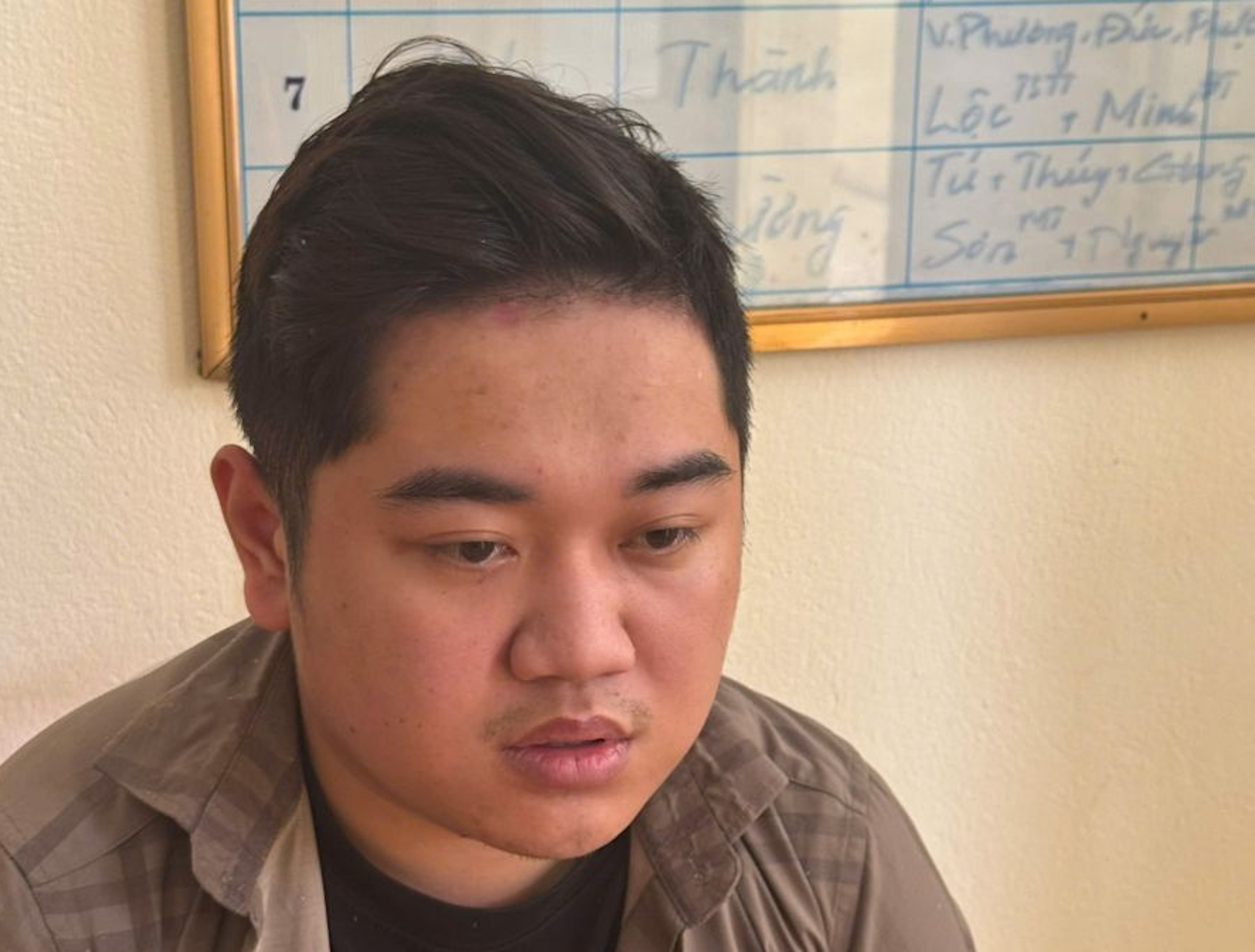 Bắt kẻ lừa đảo trốn về từ khu Tam Thái Tử khét tiếng ở Campuchia