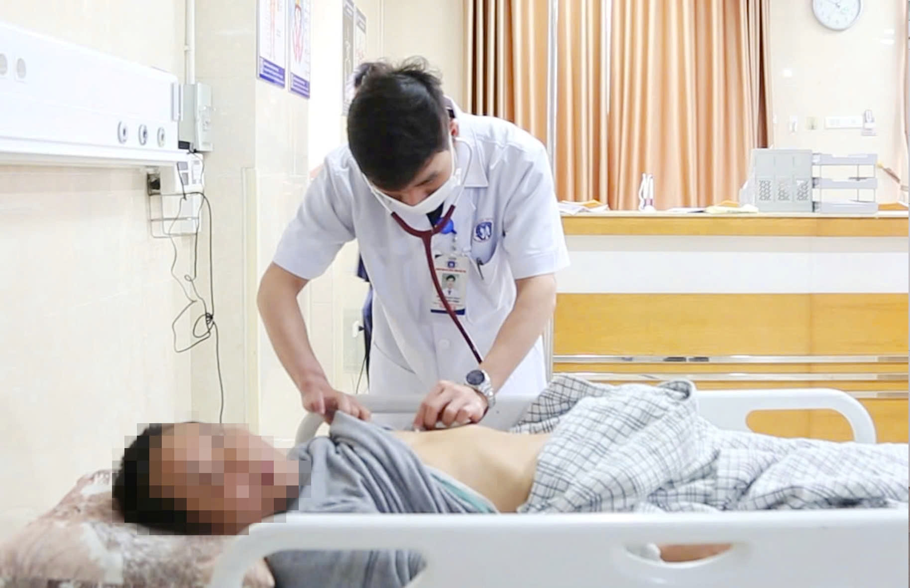 Tắm đêm, thức khuya có dẫn đến đột quỵ?