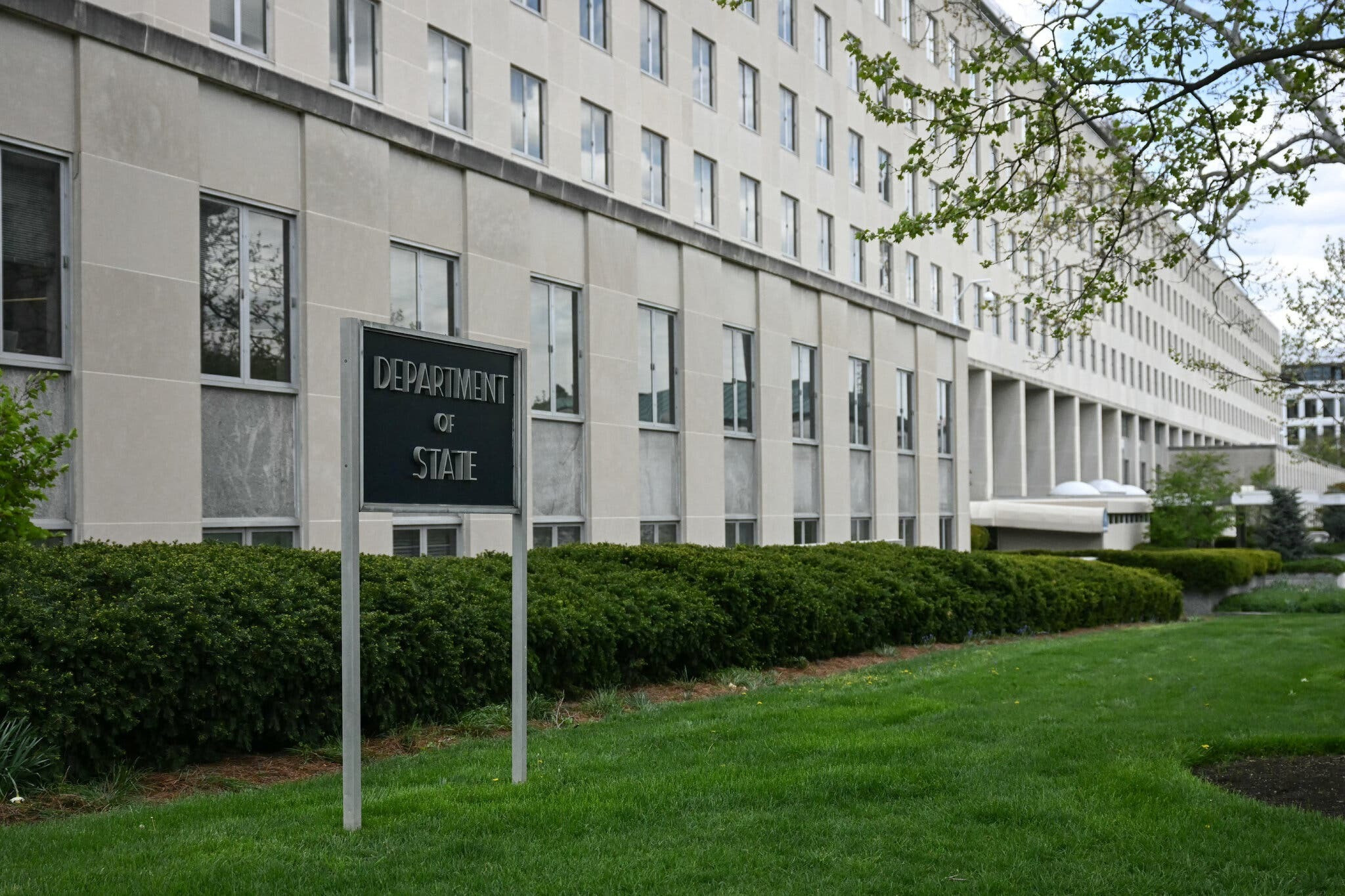 Mỹ cải tổ Bộ Ngoại giao: Xóa hoạt động châu Phi và tên USAID, thu hẹp Fulbright?