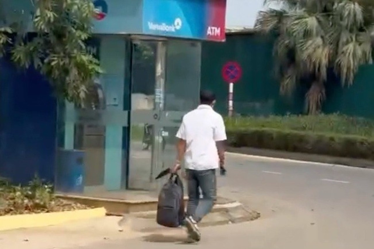 Nhân chứng kể việc đụng mặt nghi phạm cướp ngân hàng