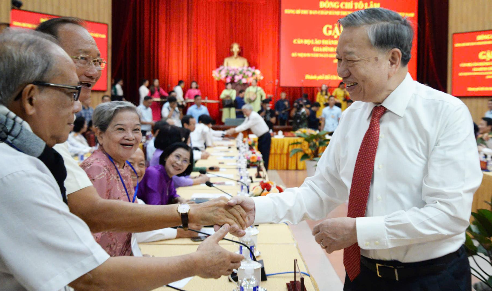 Tổng Bí thư Tô Lâm: TP.HCM hướng tới quy mô như Thượng Hải, phát triển vượt bậc