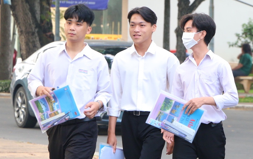 Một trường đại học sử dụng 17 tổ hợp để xét tuyển