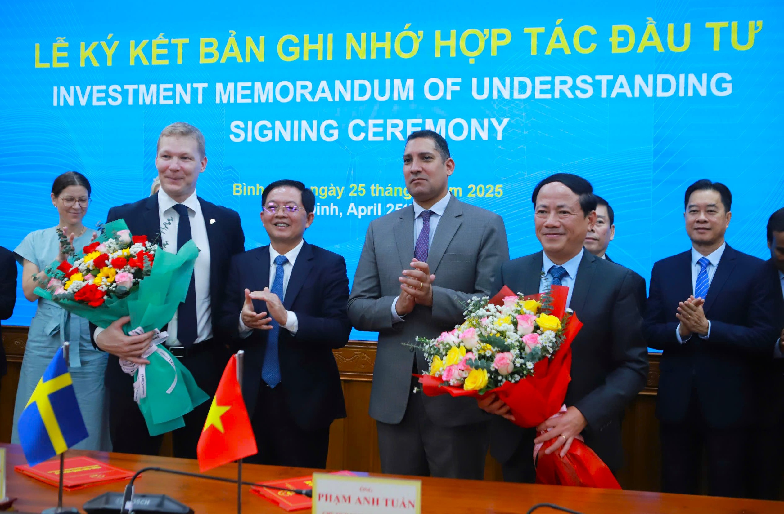 Bình Định hợp tác xây nhà máy 1 tỷ USD, hướng tới trung tâm dệt may thế giới